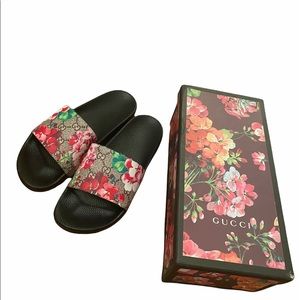 Gucci floral slides 41